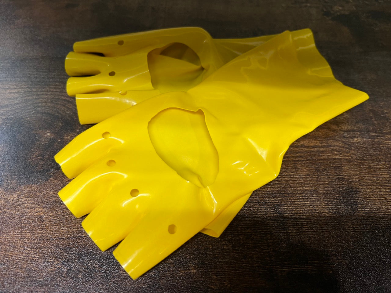 DENBER RUBBER Men's Fingerless Wrist Gloves -即納-